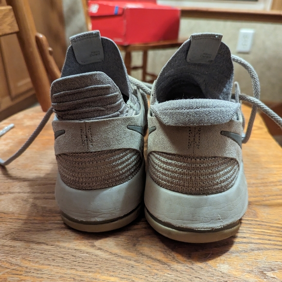 Nike Kevin Durant sneakers size 11 men's basketball and cross trainer grey - Picture 4 of 8